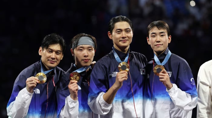 2024 파리올림픽 남자 사브르 단체전 시상식