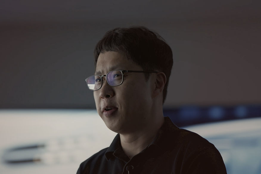 영상 썸네일